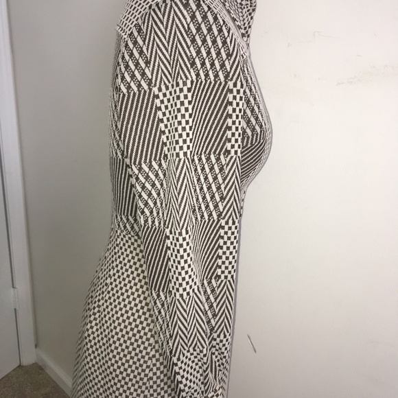 70's Brown-White Double Knit Graphic Print Dress - Picture 7 of 8